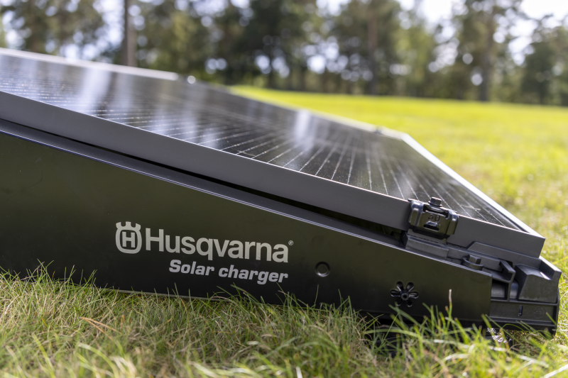 Husqvarna- aurinkolatausjärjestelmä 1-18