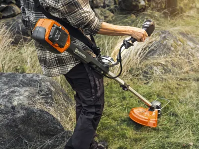 Husqvarna 220iR